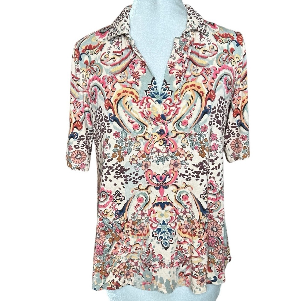 Johnny Was JUNGLE PAISLEY POLO SWING TEE. Size XS